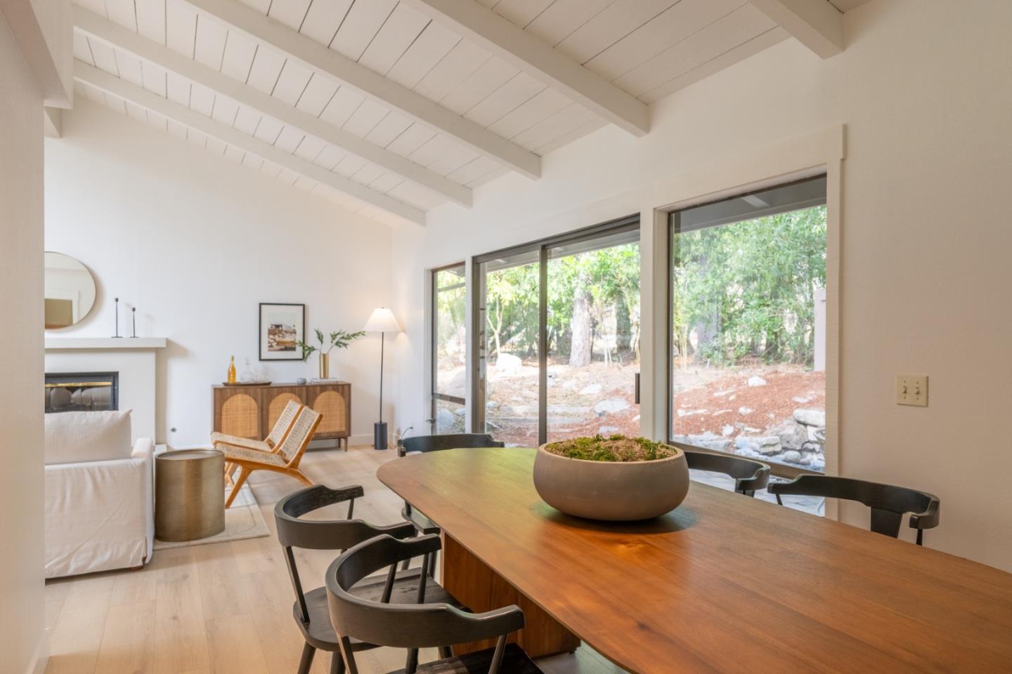 Detail Gallery Image 10 of 33 For 4091 Pine Meadows Way, Pebble Beach,  CA 93953 - 3 Beds | 2/1 Baths