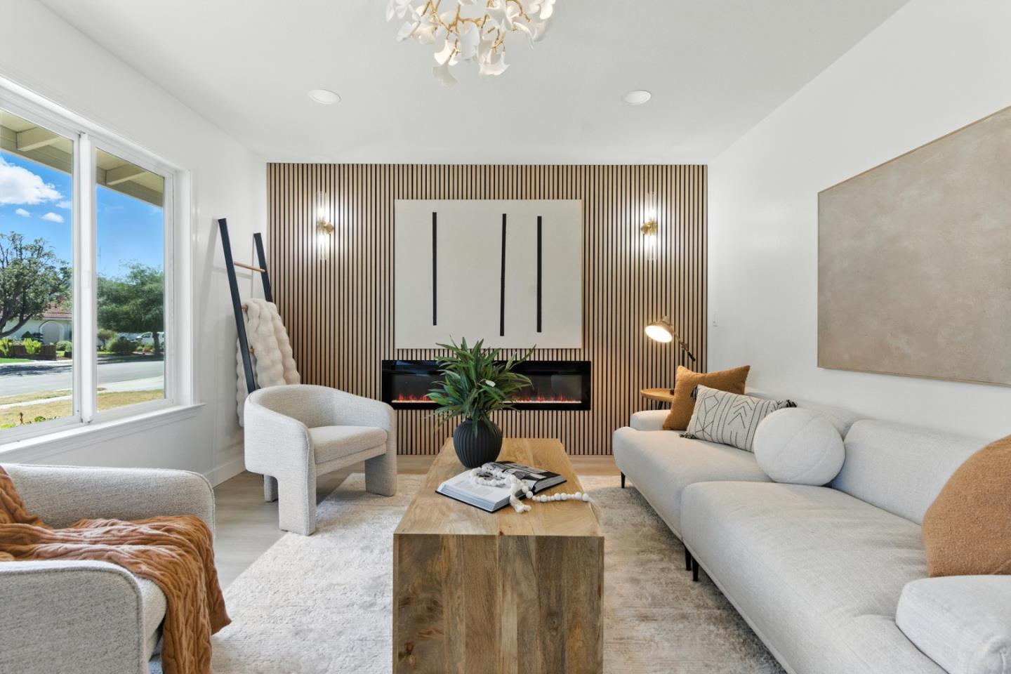 Detail Gallery Image 4 of 31 For 711 Los Huecos Dr, San Jose,  CA 95123 - 4 Beds | 2 Baths