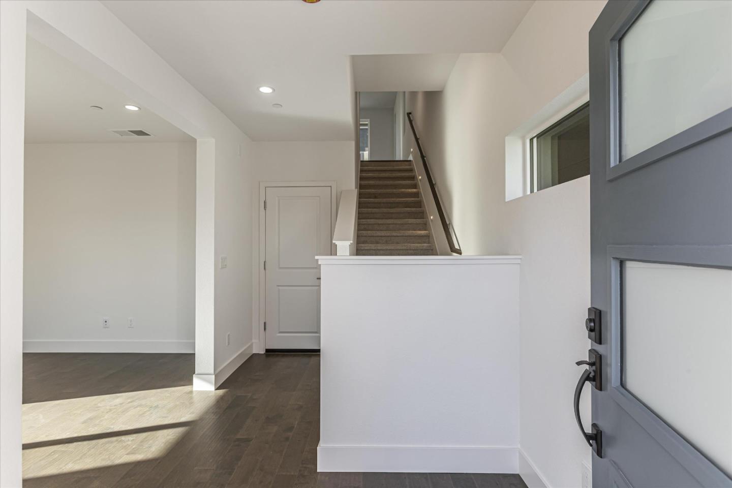 Detail Gallery Image 3 of 17 For 6002 Sunglow Ter, San Ramon,  CA 94583 - 3 Beds | 2/1 Baths