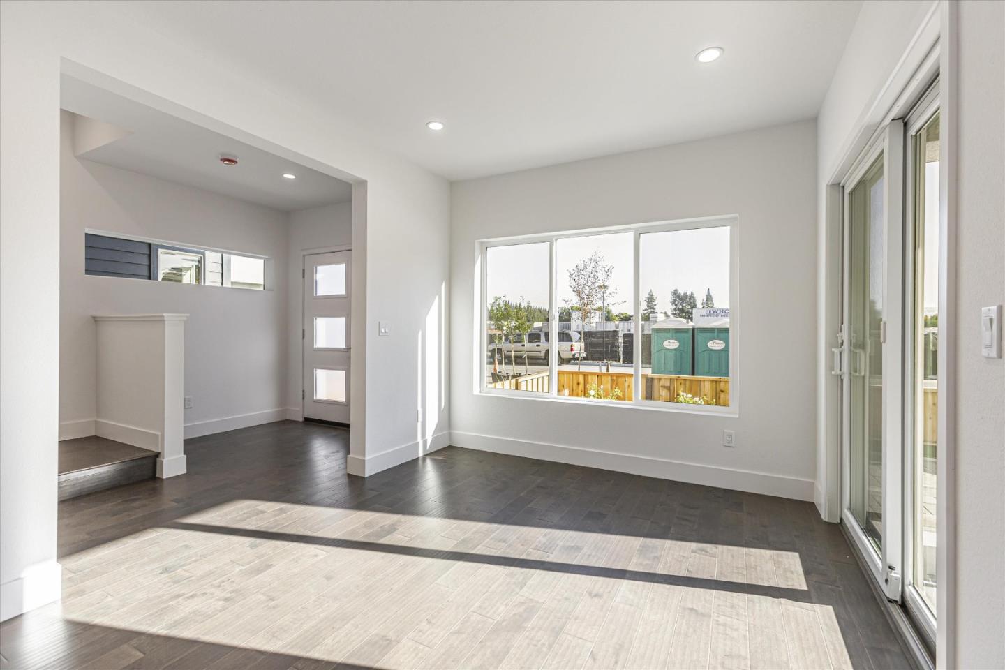 Detail Gallery Image 4 of 17 For 6002 Sunglow Ter, San Ramon,  CA 94583 - 3 Beds | 2/1 Baths