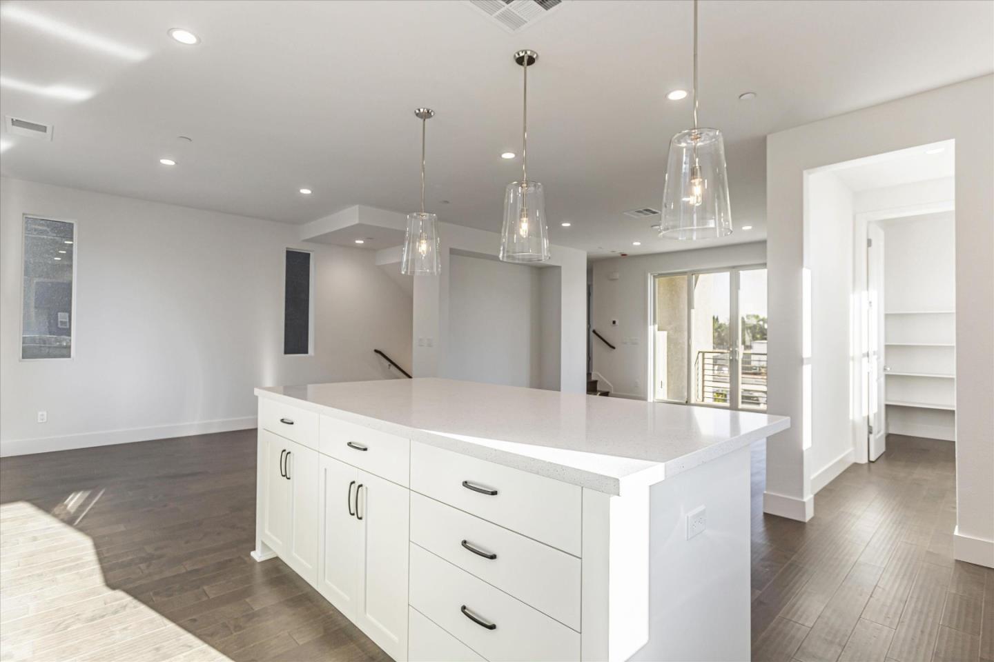 Detail Gallery Image 8 of 17 For 6002 Sunglow Ter, San Ramon,  CA 94583 - 3 Beds | 2/1 Baths