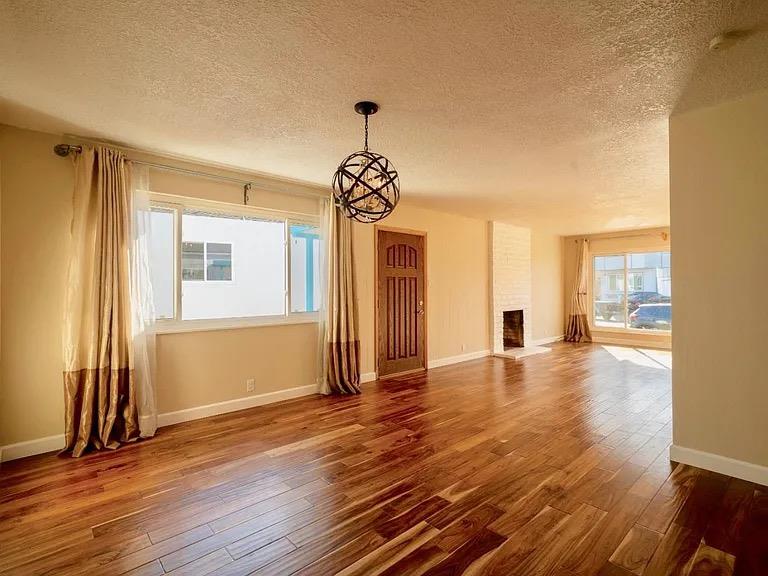 Detail Gallery Image 8 of 18 For 621 Forest Lake Dr, Pacifica,  CA 94044 - 3 Beds | 1 Baths
