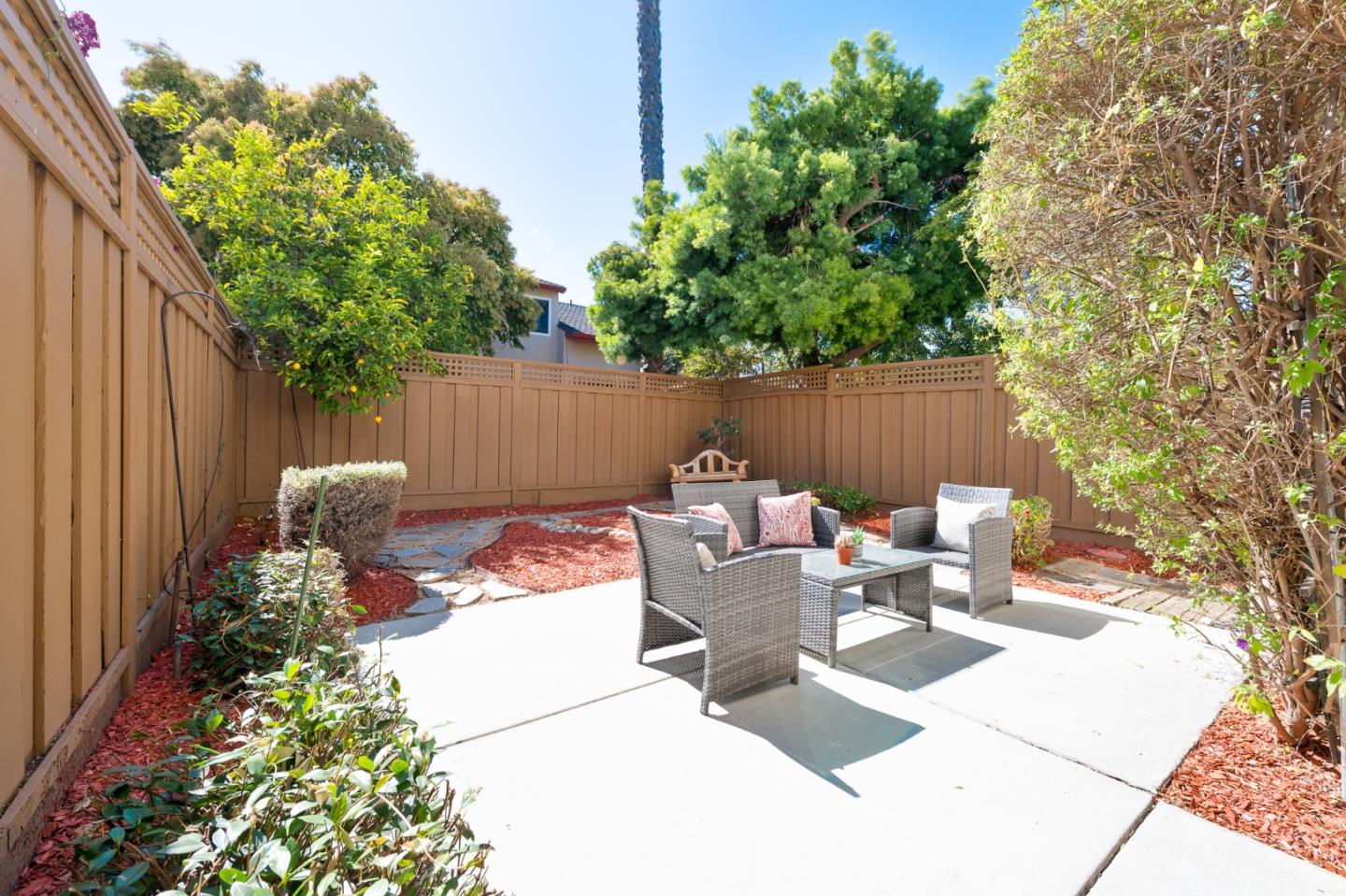 Detail Gallery Image 21 of 24 For 2030 Elm Leaf Ct, Santa Clara,  CA 95050 - 2 Beds | 1/1 Baths