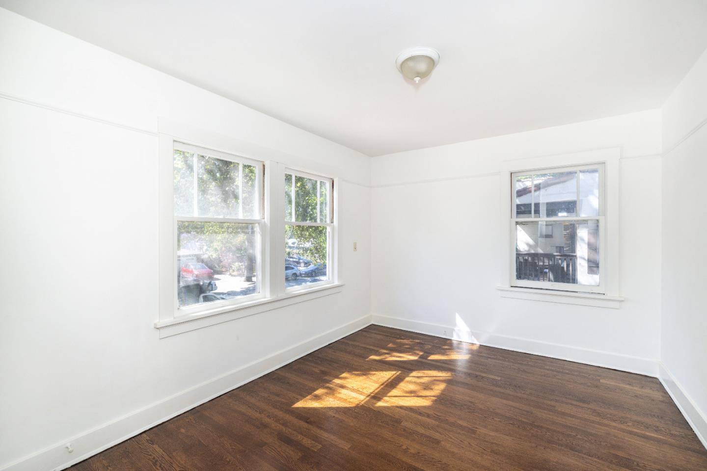 Detail Gallery Image 17 of 29 For 125 Lowell Ave, Palo Alto,  CA 94301 - 4 Beds | 1/1 Baths