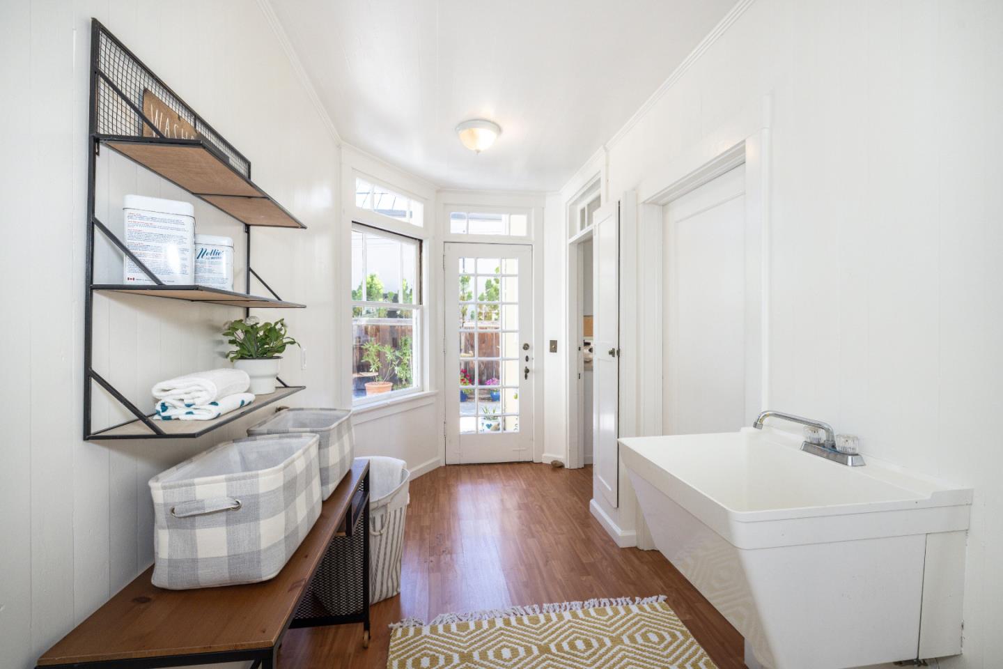 Detail Gallery Image 18 of 29 For 125 Lowell Ave, Palo Alto,  CA 94301 - 4 Beds | 1/1 Baths