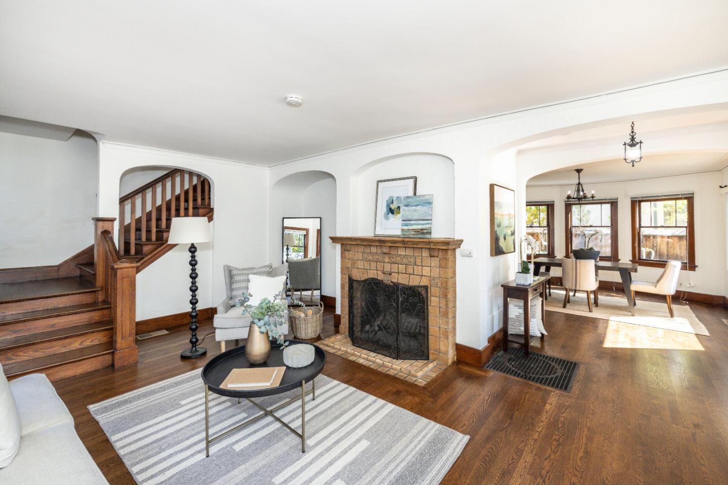 Detail Gallery Image 5 of 29 For 125 Lowell Ave, Palo Alto,  CA 94301 - 4 Beds | 1/1 Baths