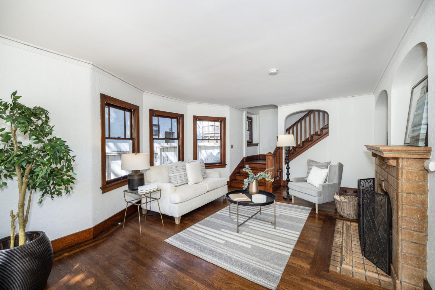 Detail Gallery Image 9 of 29 For 125 Lowell Ave, Palo Alto,  CA 94301 - 4 Beds | 1/1 Baths