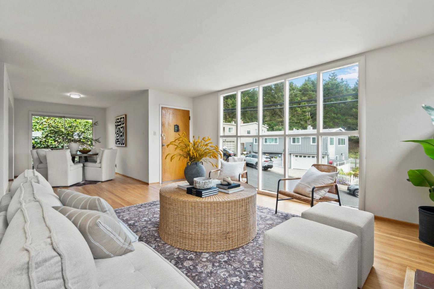 Detail Gallery Image 13 of 29 For 723 Moana Way, Pacifica,  CA 94044 - 3 Beds | 1/1 Baths