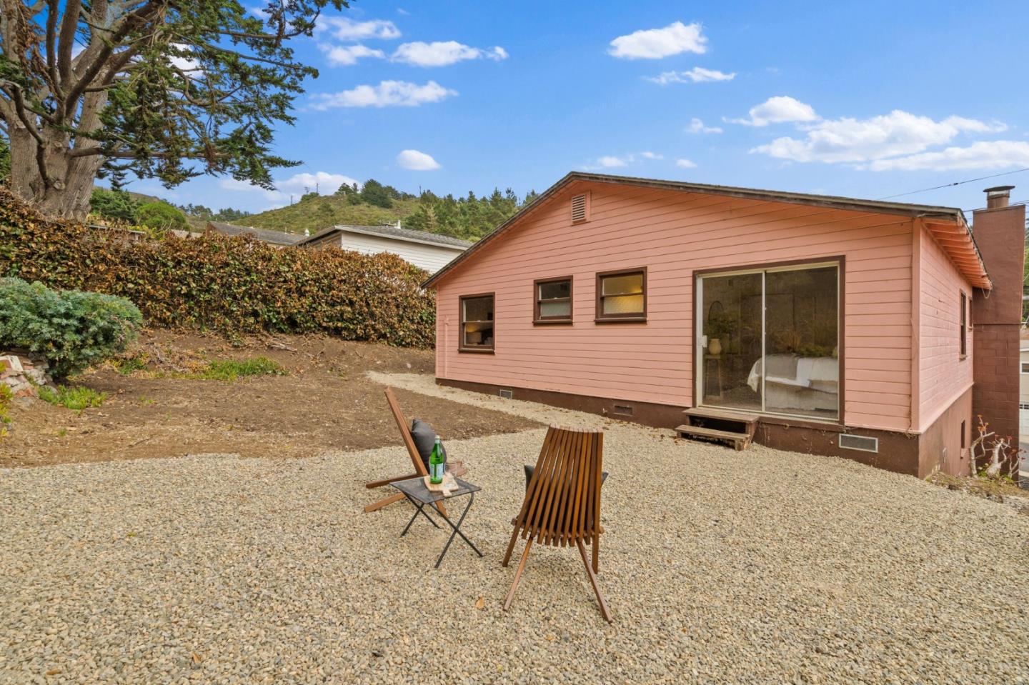 Detail Gallery Image 22 of 29 For 723 Moana Way, Pacifica,  CA 94044 - 3 Beds | 1/1 Baths