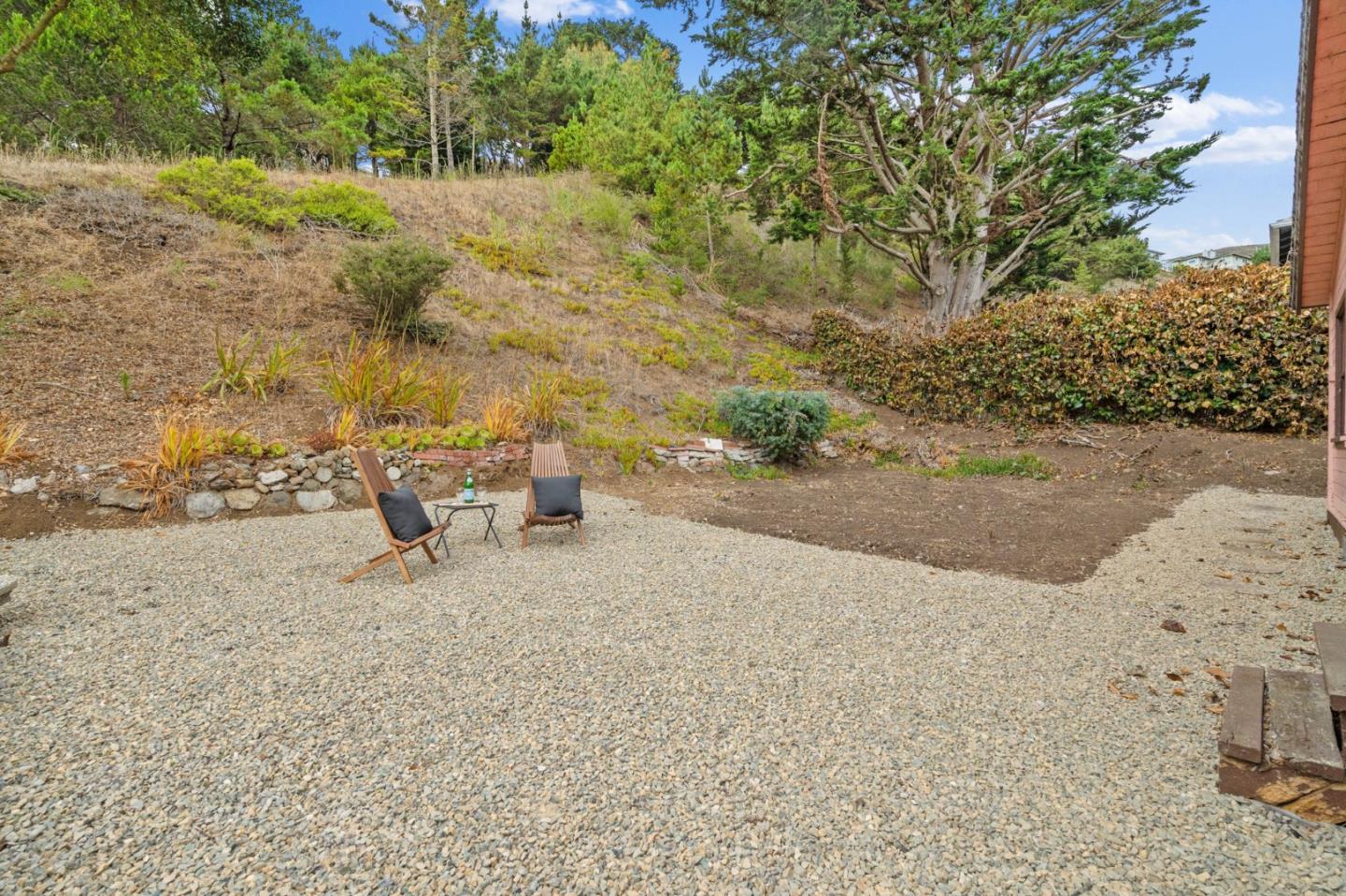 Detail Gallery Image 23 of 29 For 723 Moana Way, Pacifica,  CA 94044 - 3 Beds | 1/1 Baths