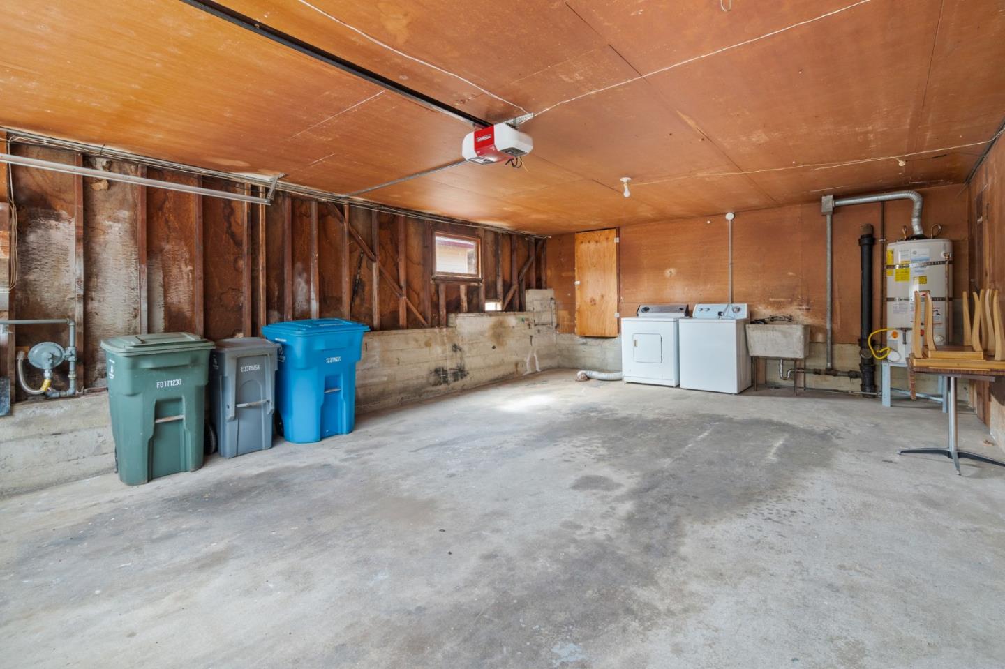 Detail Gallery Image 25 of 29 For 723 Moana Way, Pacifica,  CA 94044 - 3 Beds | 1/1 Baths