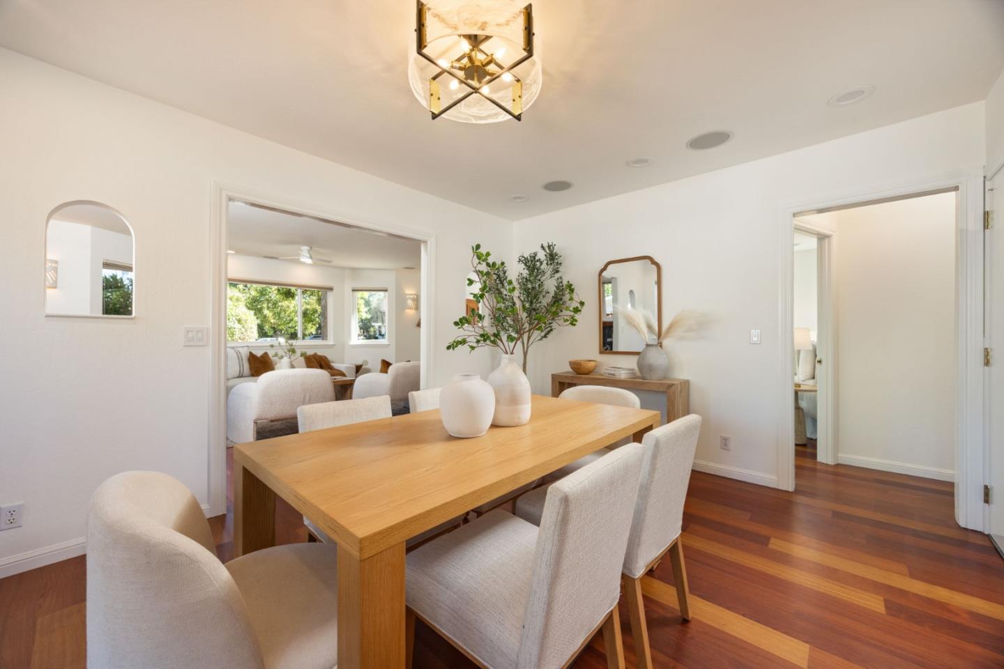 Detail Gallery Image 10 of 34 For 3820 Fair Oaks Ave, Menlo Park,  CA 94025 - 2 Beds | 2 Baths