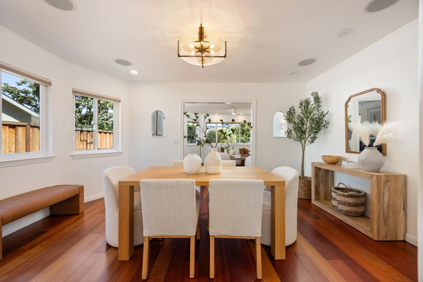 Detail Gallery Image 12 of 34 For 3820 Fair Oaks Ave, Menlo Park,  CA 94025 - 2 Beds | 2 Baths