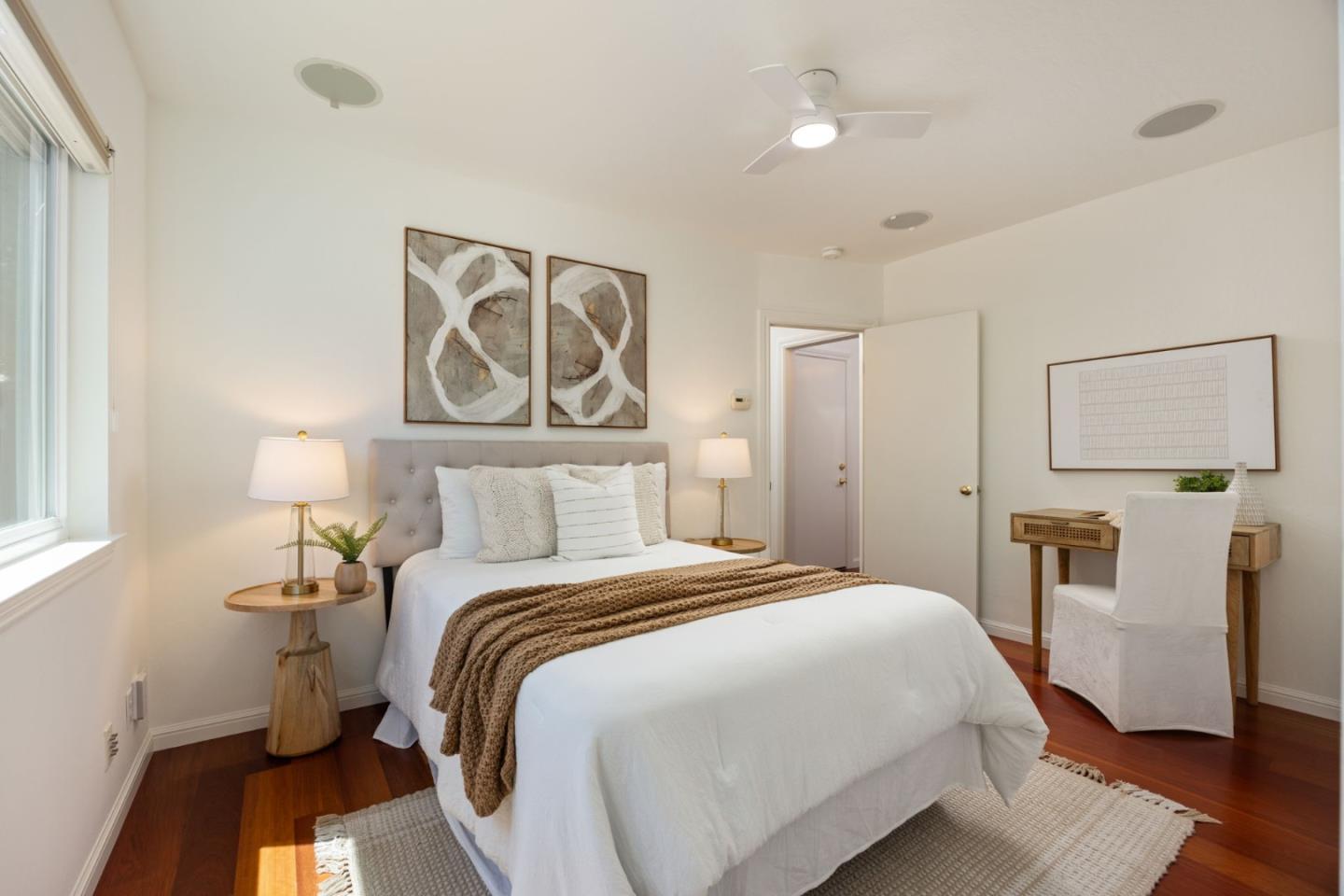 Detail Gallery Image 20 of 34 For 3820 Fair Oaks Ave, Menlo Park,  CA 94025 - 2 Beds | 2 Baths