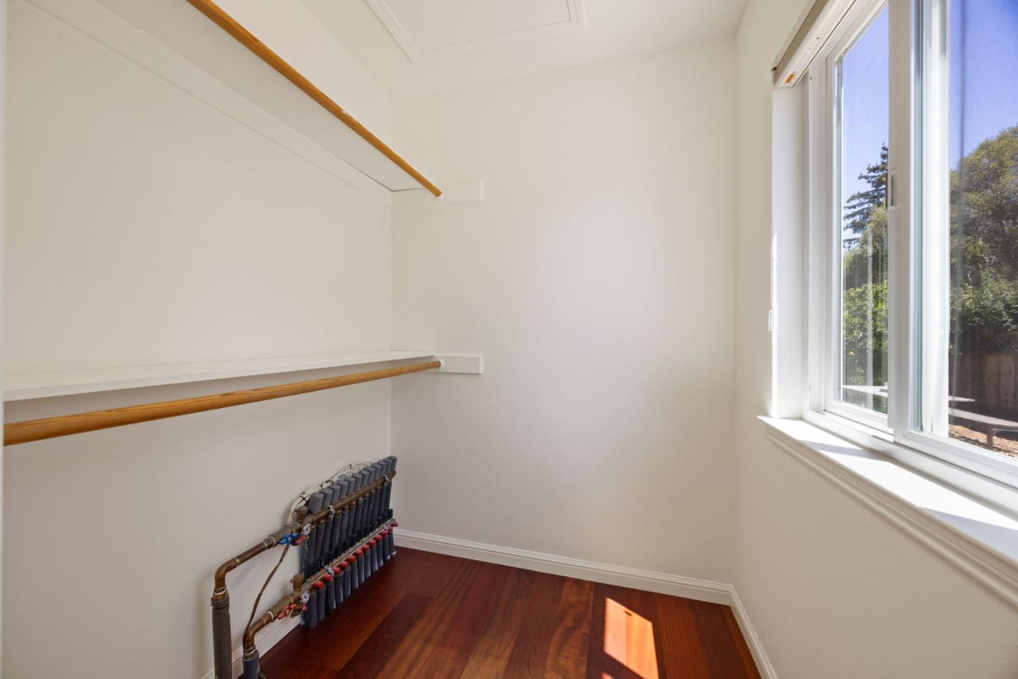 Detail Gallery Image 23 of 34 For 3820 Fair Oaks Ave, Menlo Park,  CA 94025 - 2 Beds | 2 Baths