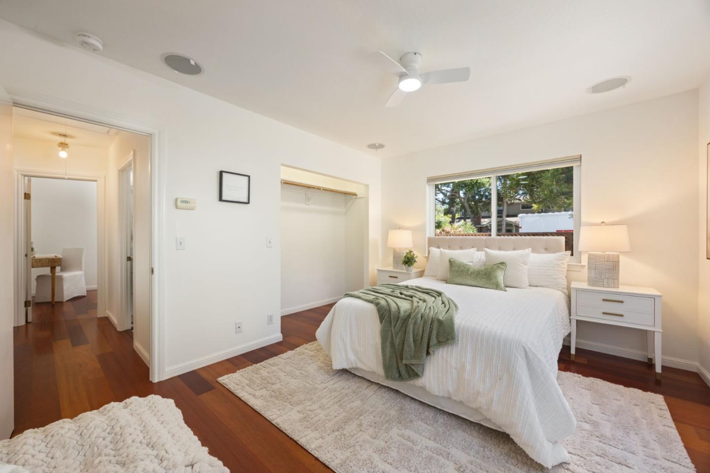 Detail Gallery Image 27 of 34 For 3820 Fair Oaks Ave, Menlo Park,  CA 94025 - 2 Beds | 2 Baths