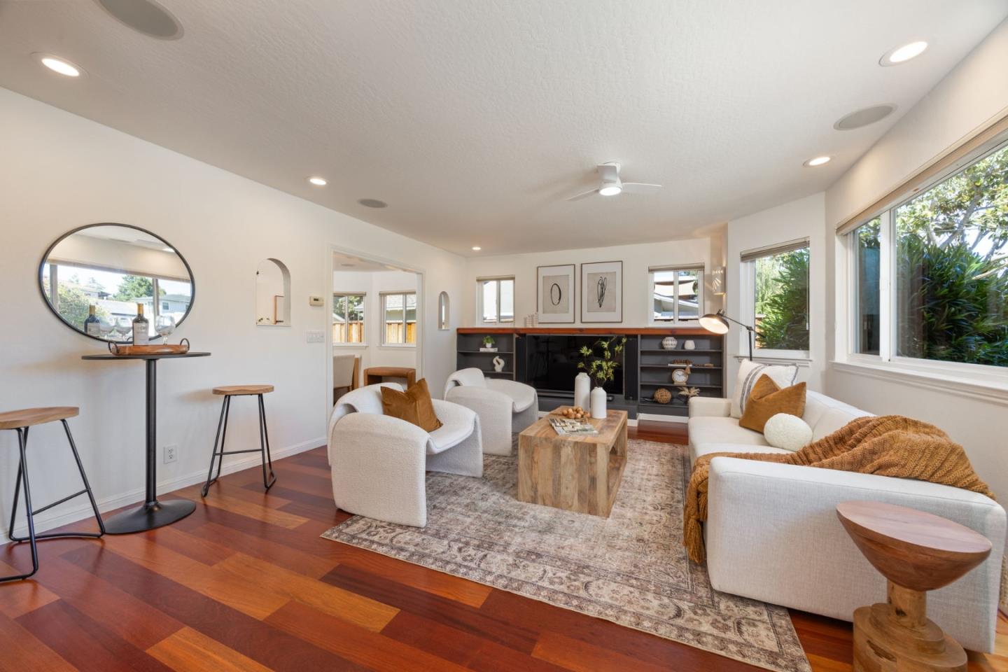Detail Gallery Image 6 of 34 For 3820 Fair Oaks Ave, Menlo Park,  CA 94025 - 2 Beds | 2 Baths