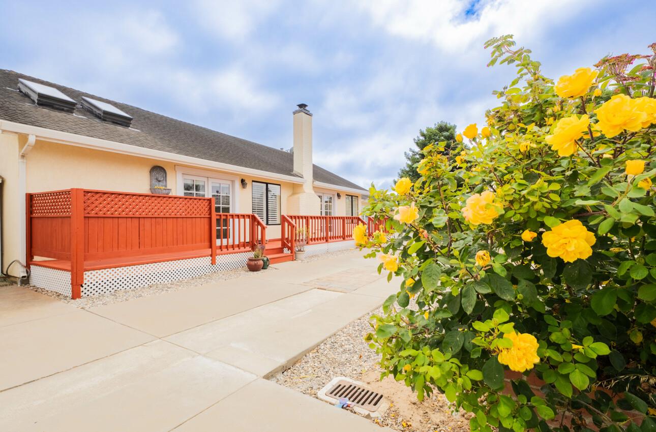 Detail Gallery Image 35 of 57 For 9891 Equestrian Pl, Salinas,  CA 93907 - 3 Beds | 2/1 Baths