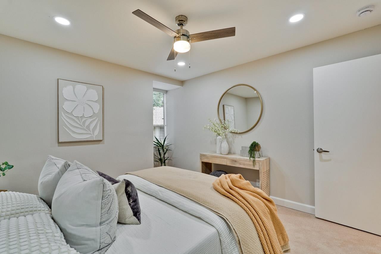 Detail Gallery Image 19 of 45 For 505 Cypress Point Dr #176,  Mountain View,  CA 94043 - 2 Beds | 1 Baths