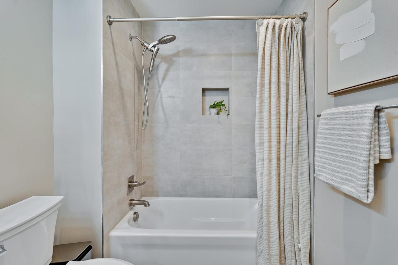 Detail Gallery Image 22 of 45 For 505 Cypress Point Dr #176,  Mountain View,  CA 94043 - 2 Beds | 1 Baths