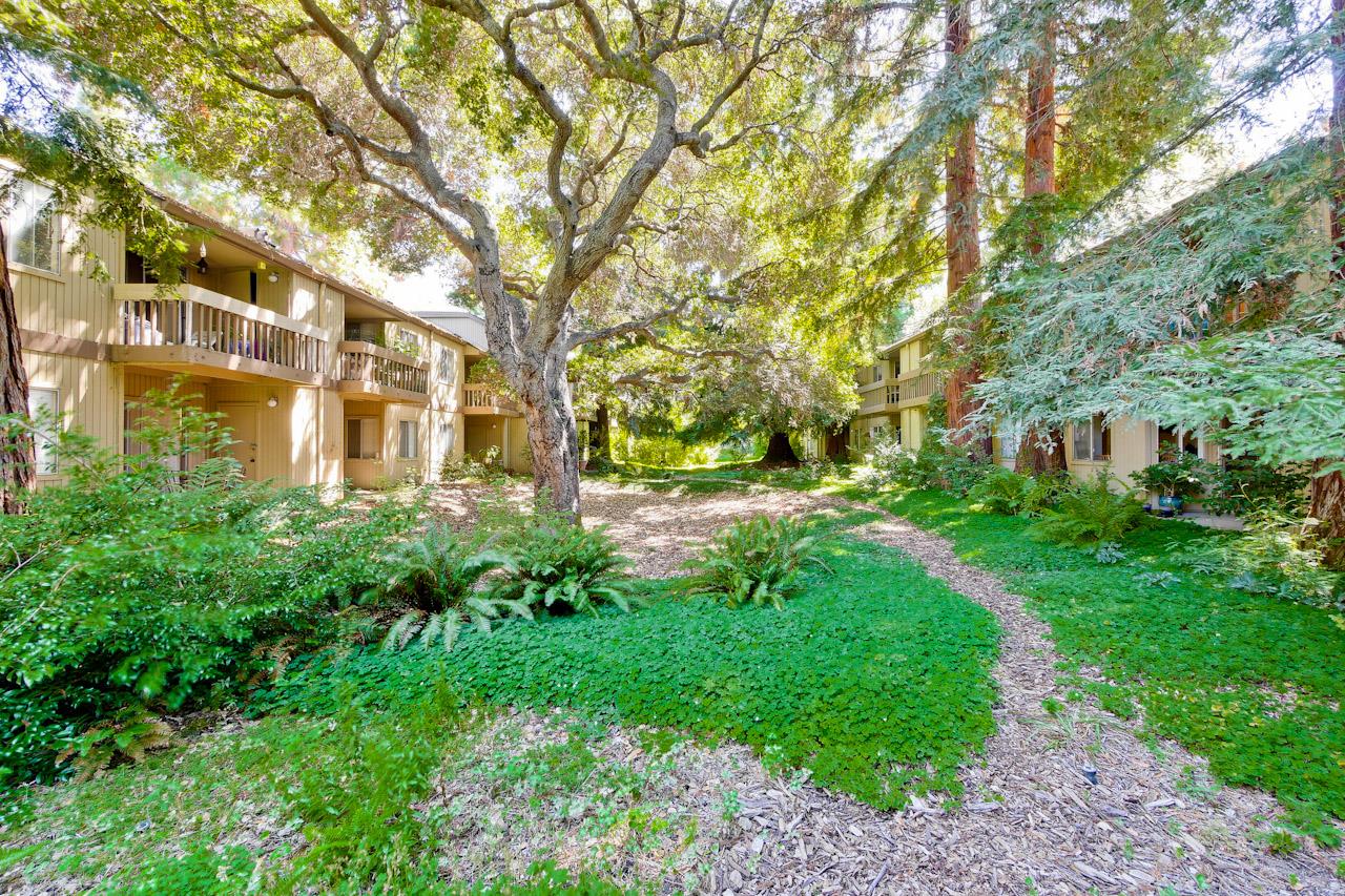 Detail Gallery Image 38 of 45 For 505 Cypress Point Dr #176,  Mountain View,  CA 94043 - 2 Beds | 1 Baths