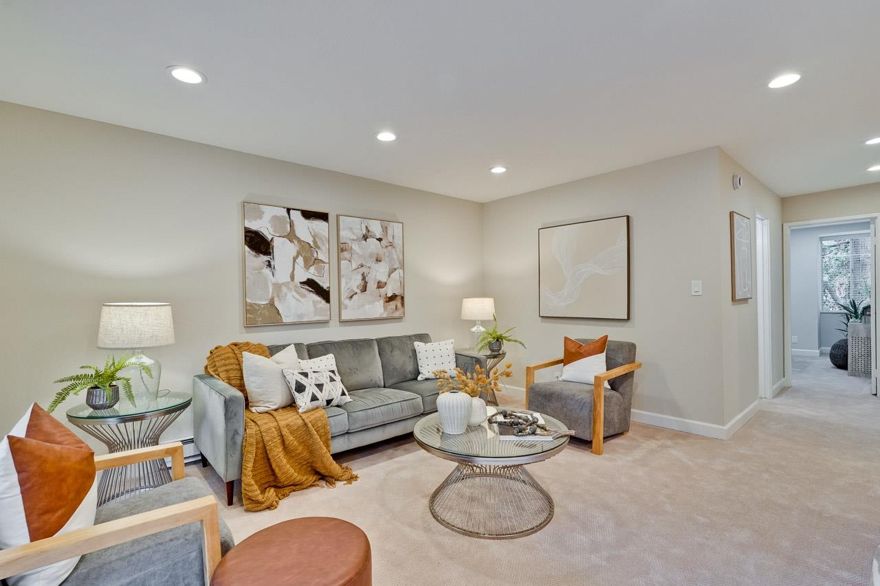 Detail Gallery Image 4 of 45 For 505 Cypress Point Dr #176,  Mountain View,  CA 94043 - 2 Beds | 1 Baths