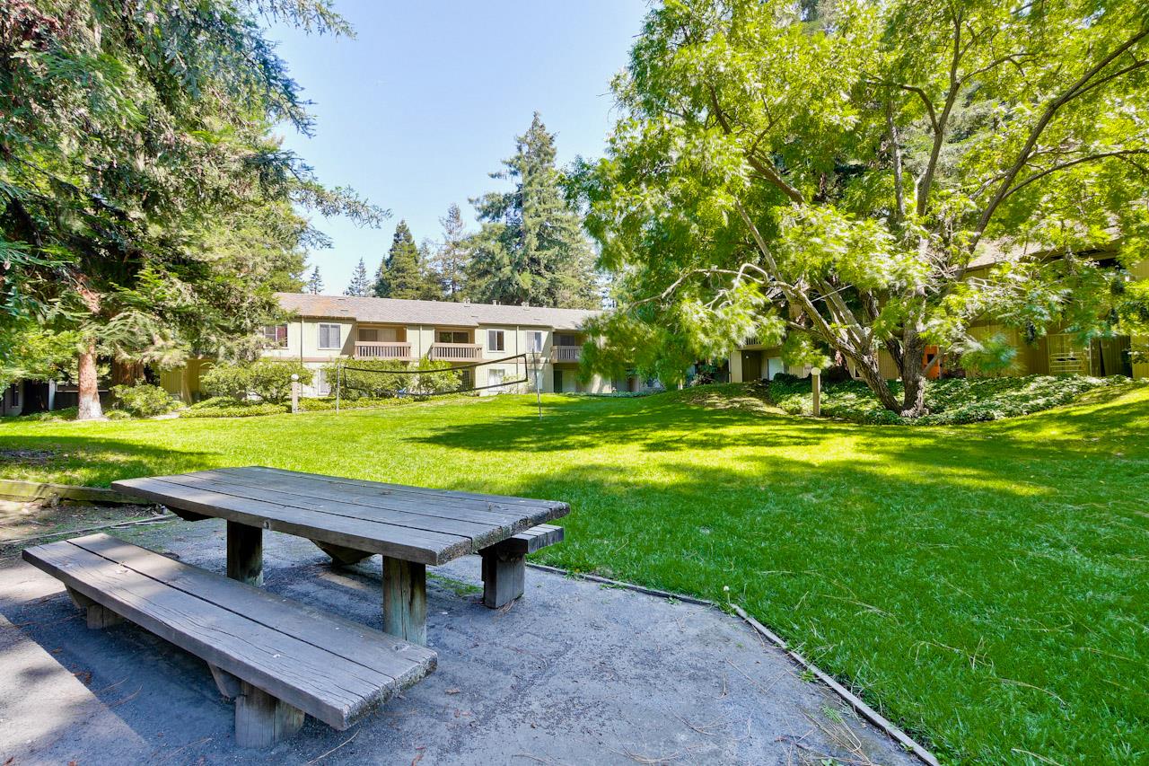 Detail Gallery Image 40 of 45 For 505 Cypress Point Dr #176,  Mountain View,  CA 94043 - 2 Beds | 1 Baths