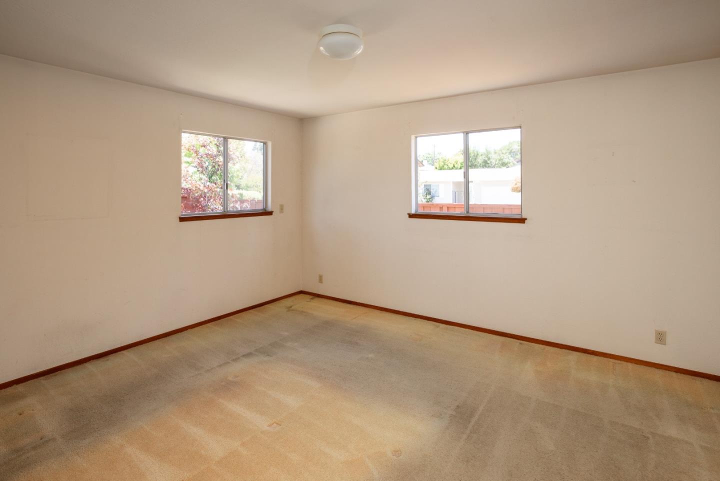 Detail Gallery Image 8 of 22 For 3857 Timlott Ct, Palo Alto,  CA 94306 - 3 Beds | 2 Baths