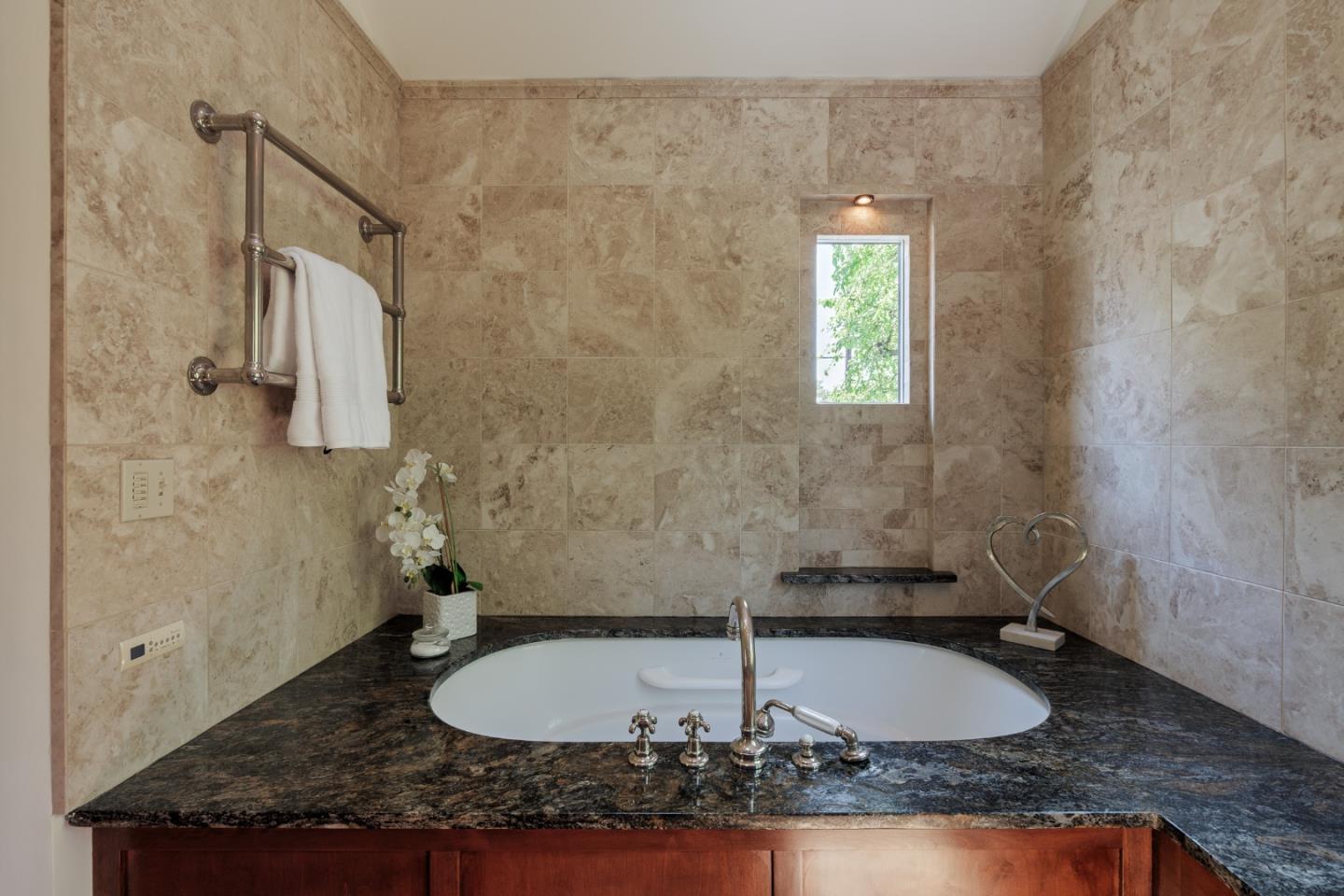 Detail Gallery Image 32 of 39 For 1245 Waverley St, Palo Alto,  CA 94301 - 4 Beds | 3 Baths