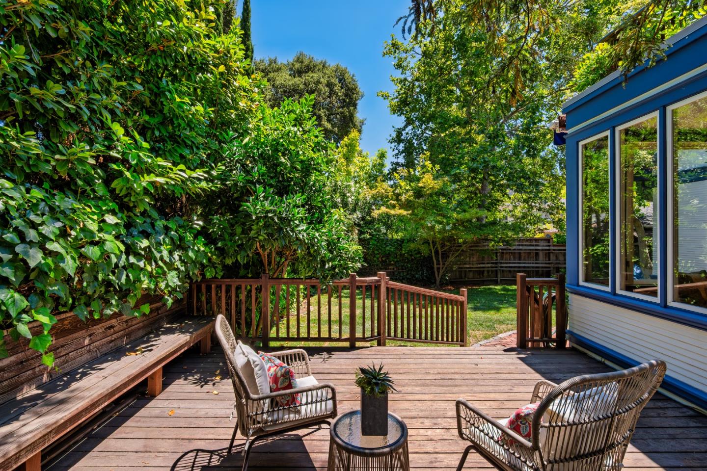 Detail Gallery Image 36 of 39 For 1245 Waverley St, Palo Alto,  CA 94301 - 4 Beds | 3 Baths