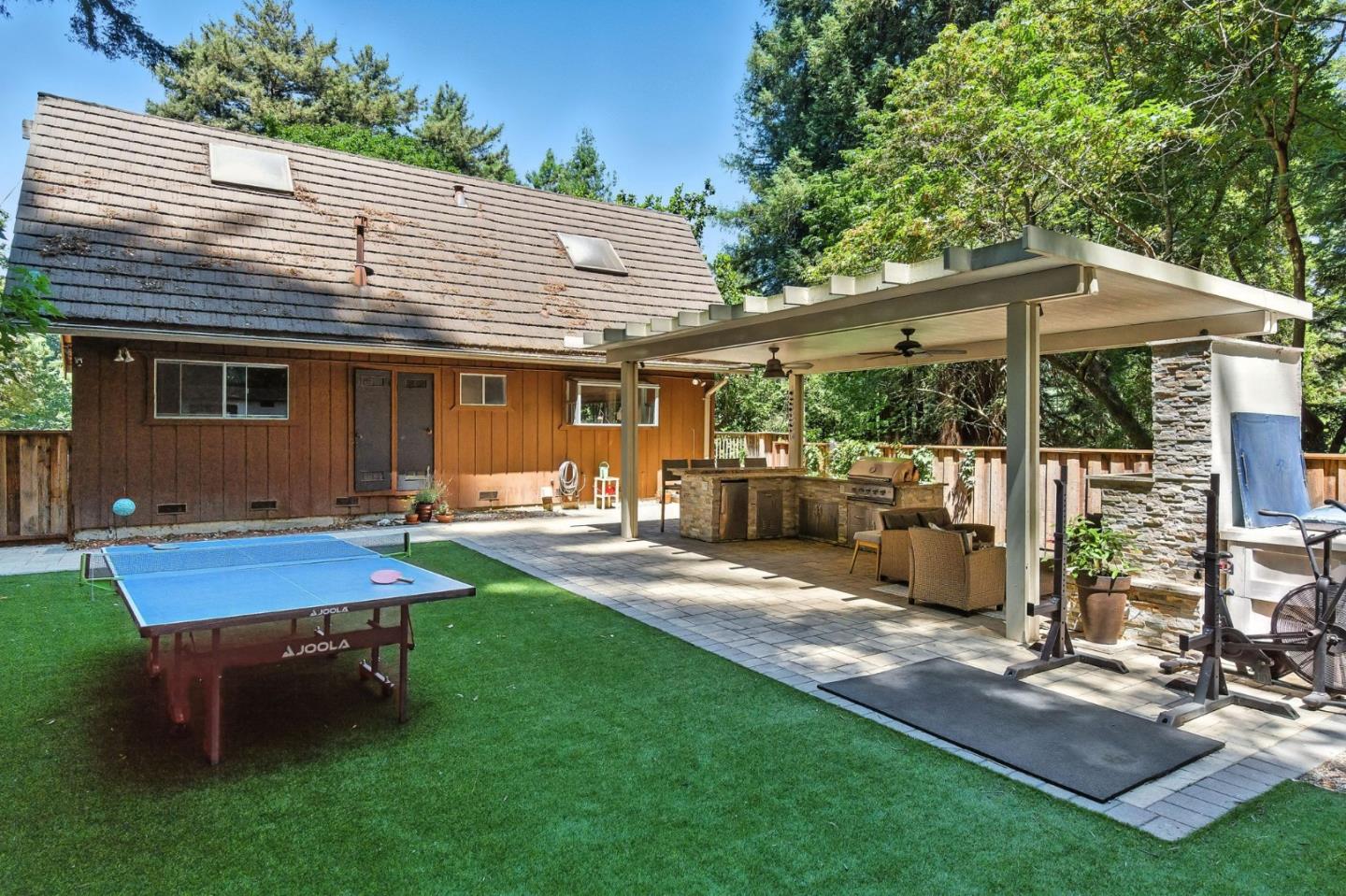 Detail Gallery Image 1 of 36 For 17666 Navajo Trl, Los Gatos,  CA 95033 - 3 Beds | 2 Baths