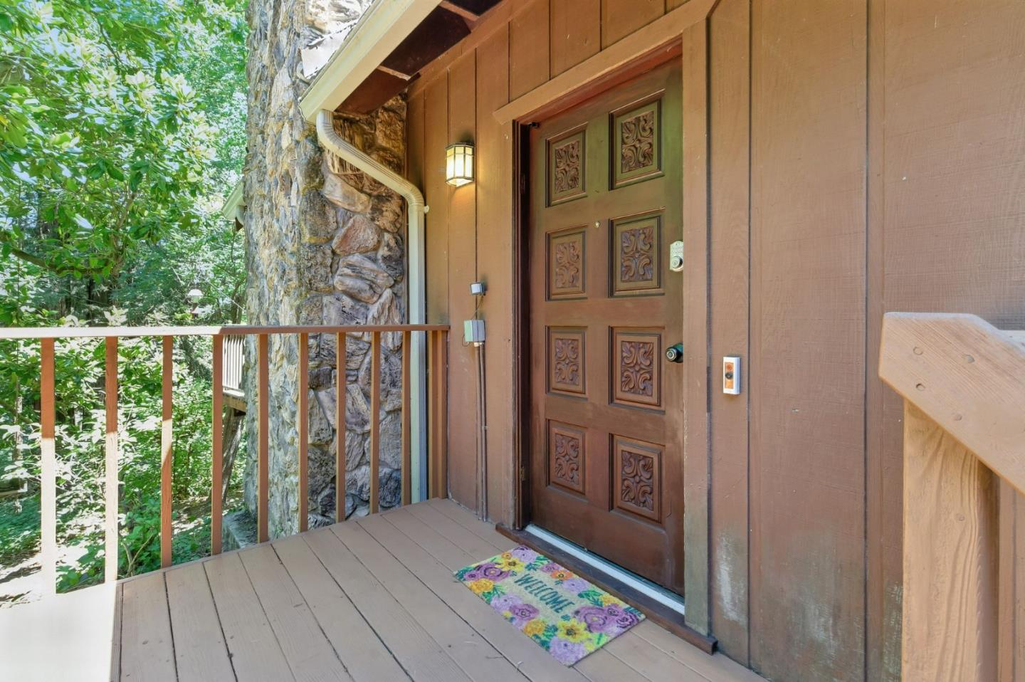 Detail Gallery Image 4 of 36 For 17666 Navajo Trl, Los Gatos,  CA 95033 - 3 Beds | 2 Baths
