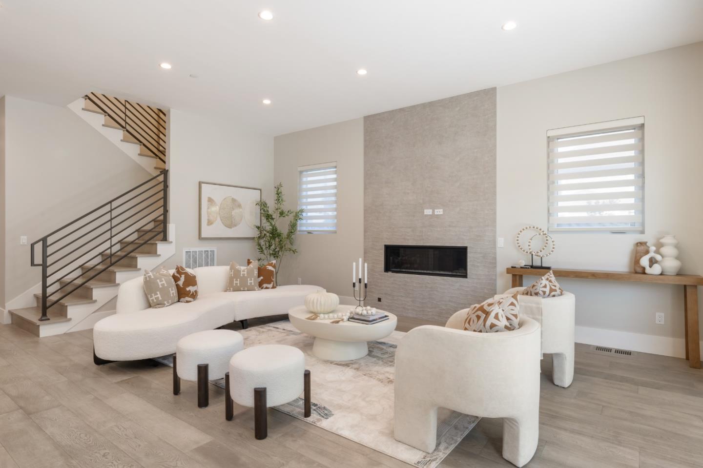 Detail Gallery Image 10 of 40 For 671 Live Oak Ave, Menlo Park,  CA 94025 - 5 Beds | 5/1 Baths