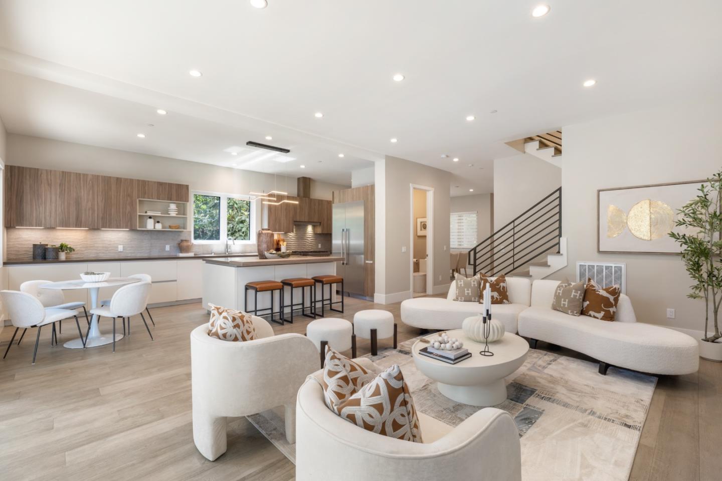 Detail Gallery Image 12 of 40 For 671 Live Oak Ave, Menlo Park,  CA 94025 - 5 Beds | 5/1 Baths