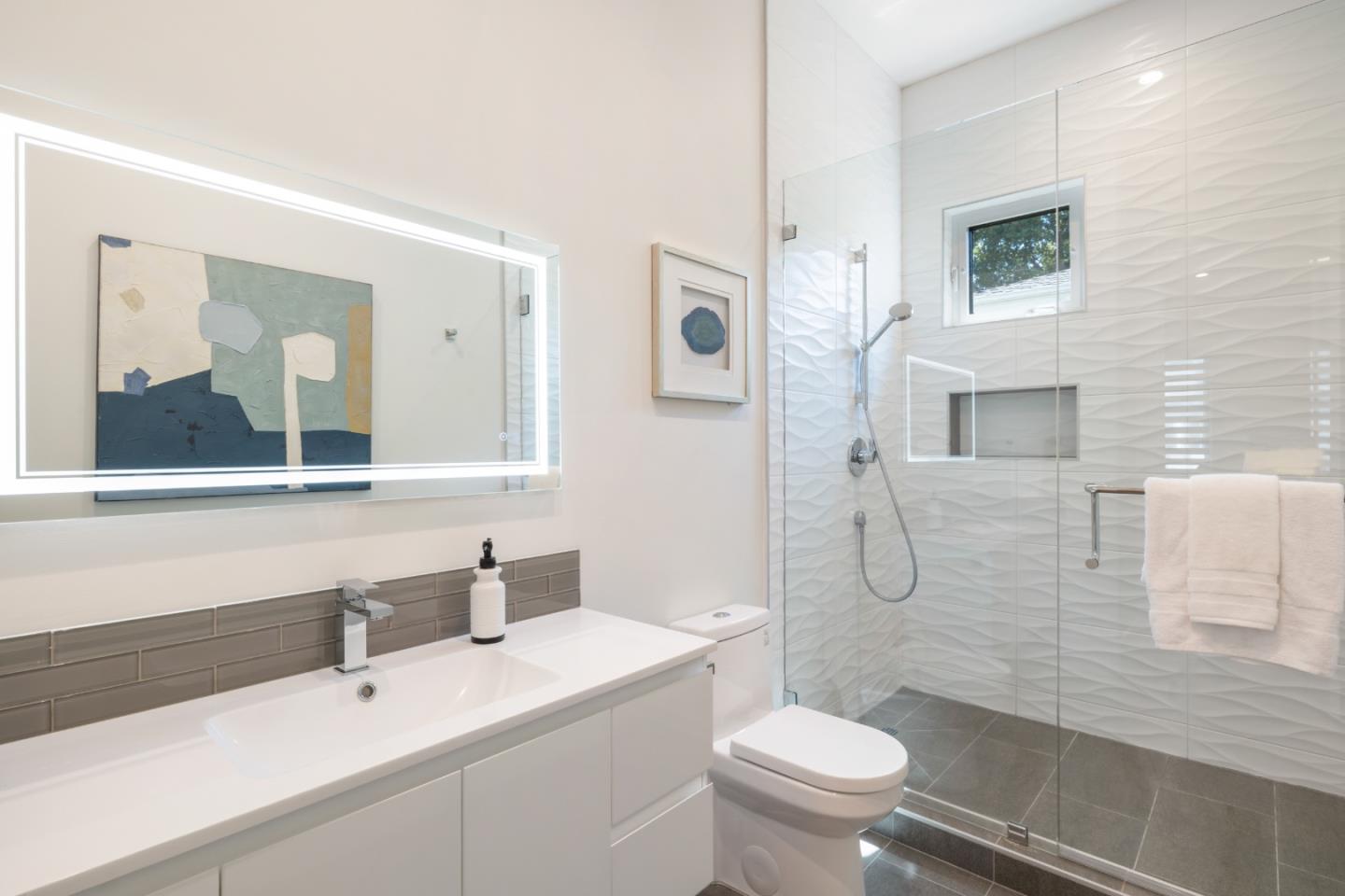 Detail Gallery Image 19 of 40 For 671 Live Oak Ave, Menlo Park,  CA 94025 - 5 Beds | 5/1 Baths