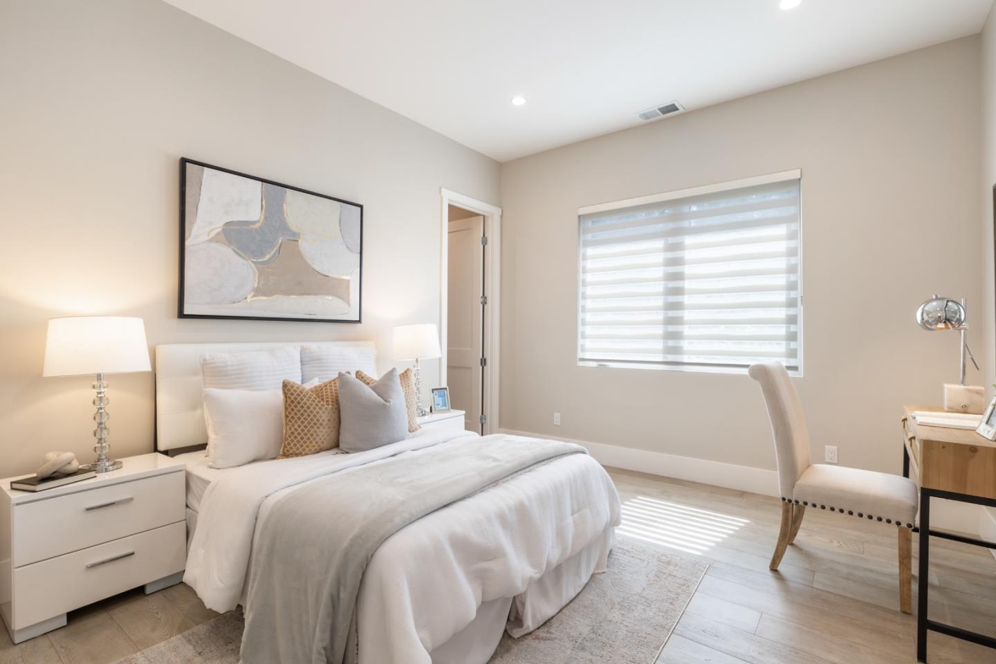 Detail Gallery Image 20 of 40 For 671 Live Oak Ave, Menlo Park,  CA 94025 - 5 Beds | 5/1 Baths