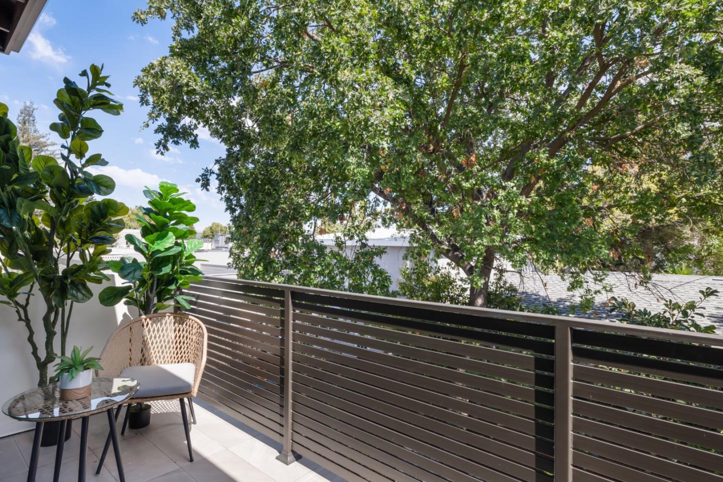 Detail Gallery Image 26 of 40 For 671 Live Oak Ave, Menlo Park,  CA 94025 - 5 Beds | 5/1 Baths