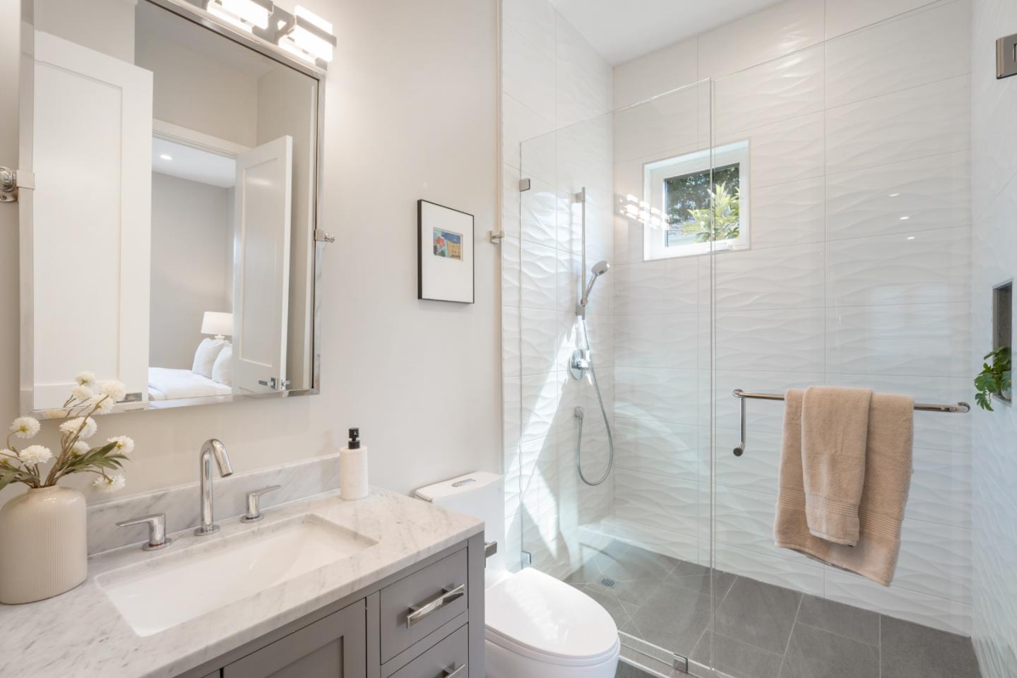 Detail Gallery Image 36 of 40 For 671 Live Oak Ave, Menlo Park,  CA 94025 - 5 Beds | 5/1 Baths