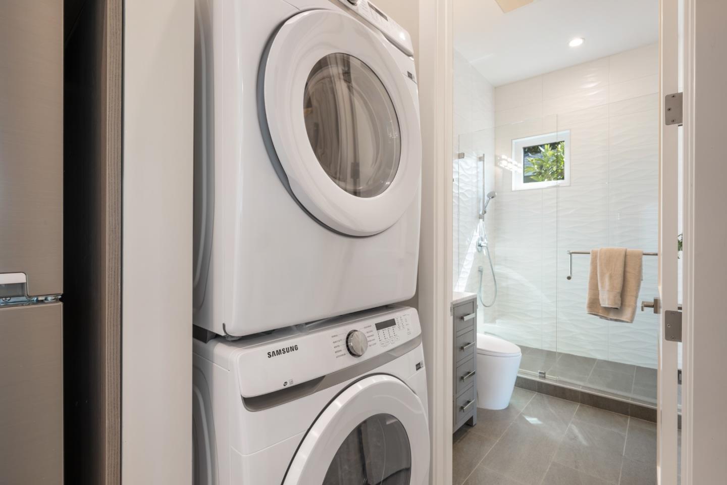Detail Gallery Image 37 of 40 For 671 Live Oak Ave, Menlo Park,  CA 94025 - 5 Beds | 5/1 Baths