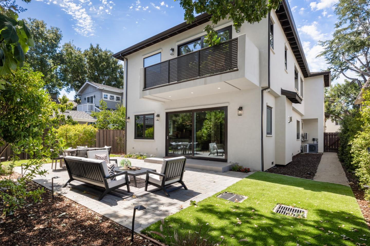 Detail Gallery Image 39 of 40 For 671 Live Oak Ave, Menlo Park,  CA 94025 - 5 Beds | 5/1 Baths