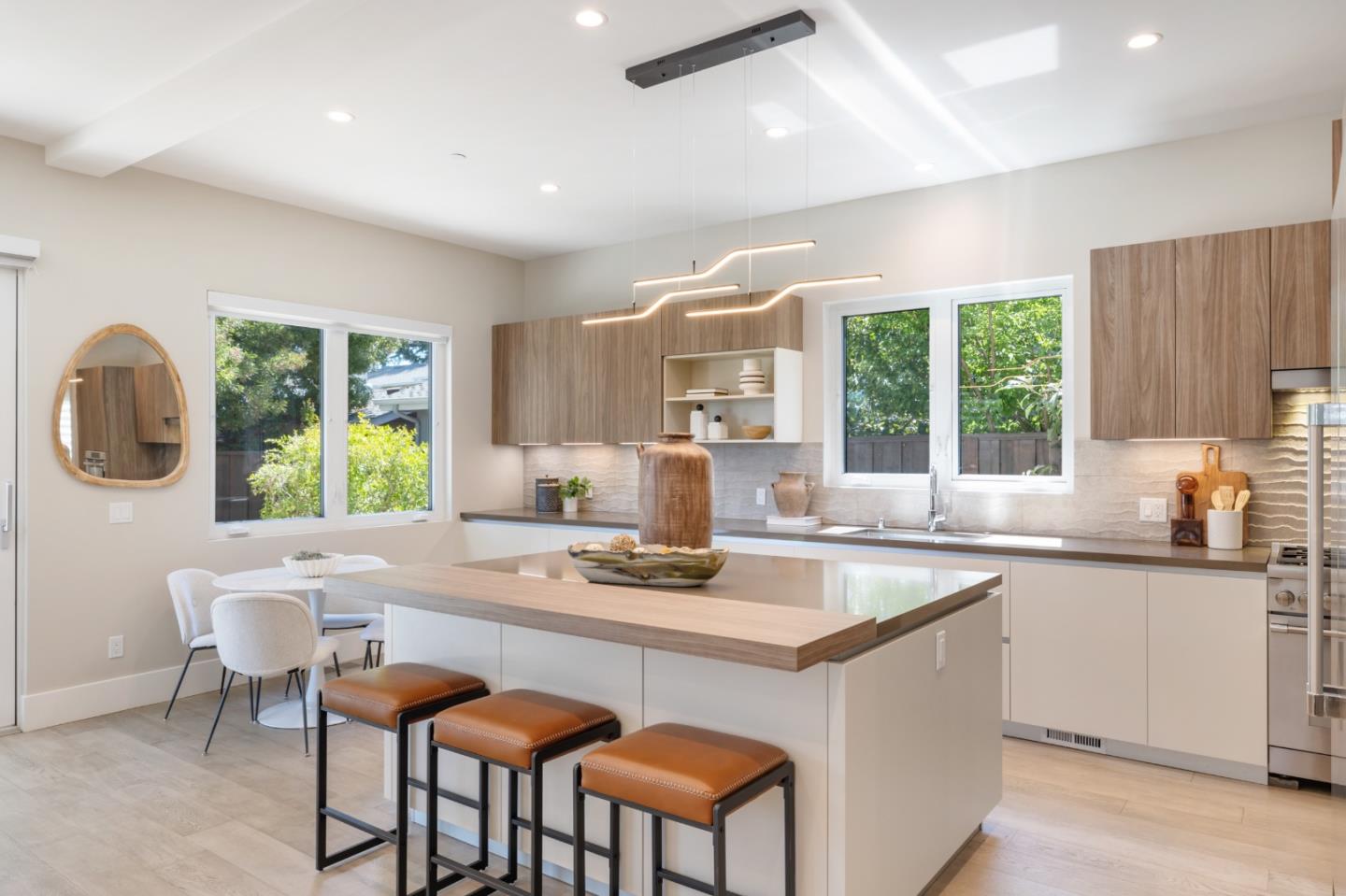 Detail Gallery Image 6 of 40 For 671 Live Oak Ave, Menlo Park,  CA 94025 - 5 Beds | 5/1 Baths