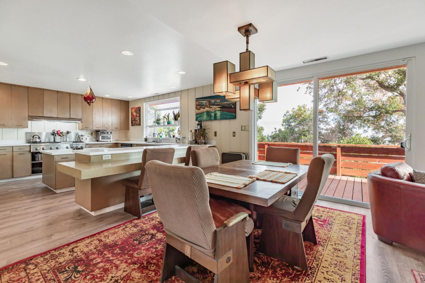 Detail Gallery Image 11 of 32 For 216 Enterprise Rd, Hollister,  CA 95023 - 6 Beds | 4 Baths