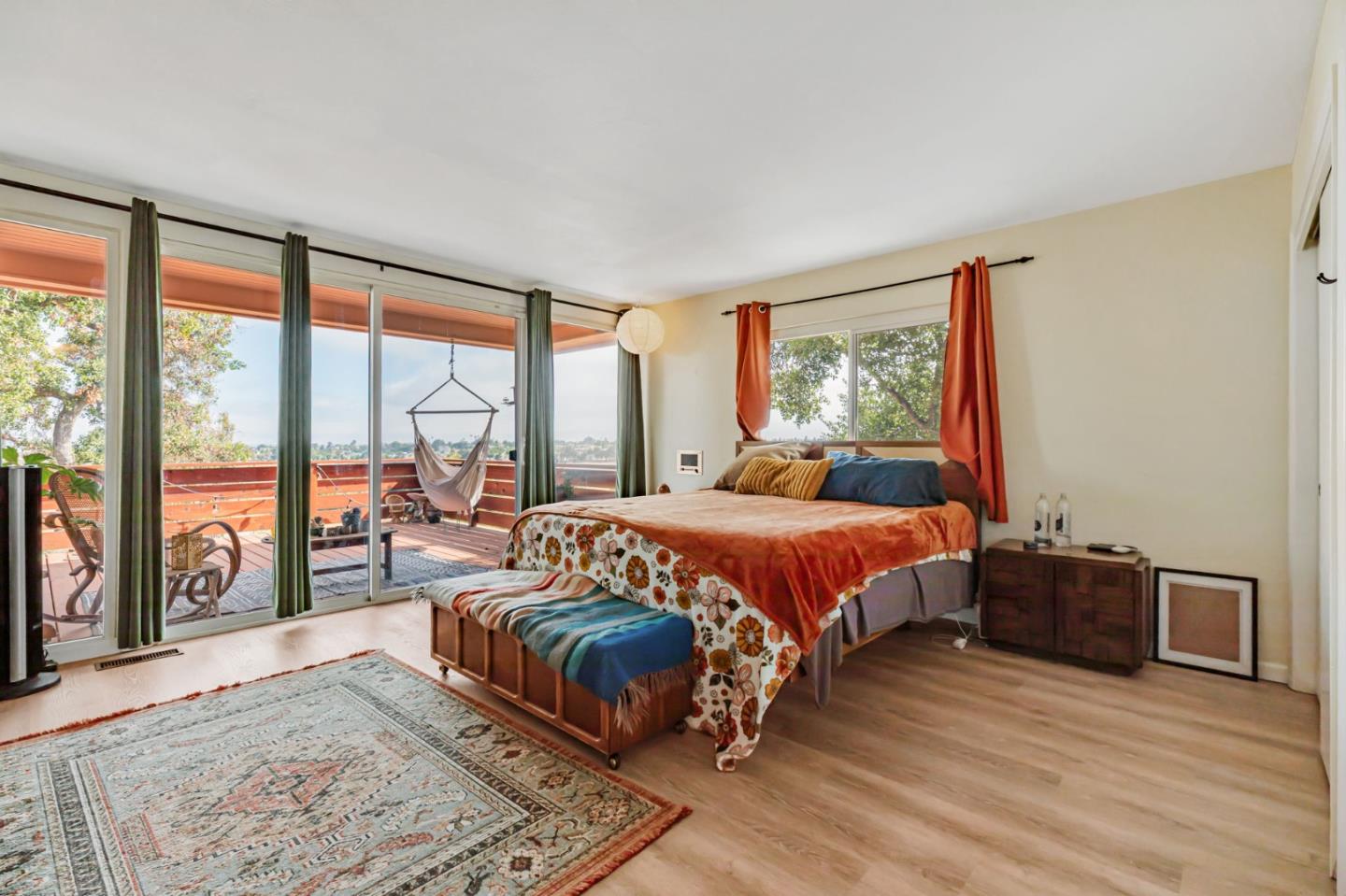 Detail Gallery Image 15 of 32 For 216 Enterprise Rd, Hollister,  CA 95023 - 6 Beds | 4 Baths
