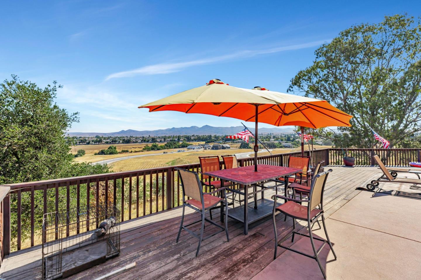 Detail Gallery Image 24 of 32 For 216 Enterprise Rd, Hollister,  CA 95023 - 6 Beds | 4 Baths