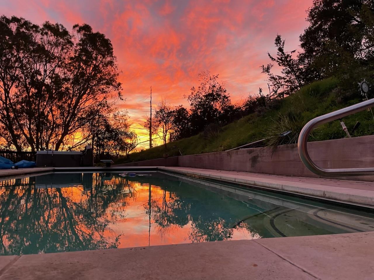 Detail Gallery Image 29 of 32 For 216 Enterprise Rd, Hollister,  CA 95023 - 6 Beds | 4 Baths