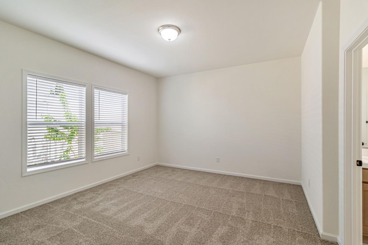 Detail Gallery Image 13 of 26 For 510 Saddlebrook Dr #153,  San Jose,  CA 95136 - 3 Beds | 2 Baths