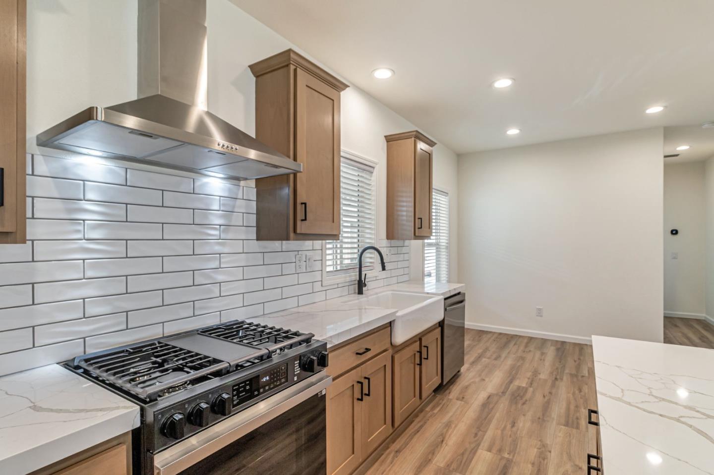 Detail Gallery Image 8 of 26 For 510 Saddlebrook Dr #153,  San Jose,  CA 95136 - 3 Beds | 2 Baths