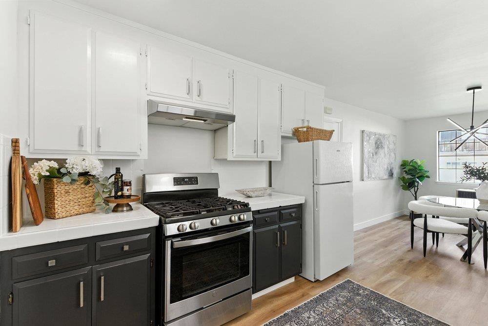 Detail Gallery Image 12 of 38 For 636 Easton Ave, San Bruno,  CA 94066 - 3 Beds | 2 Baths