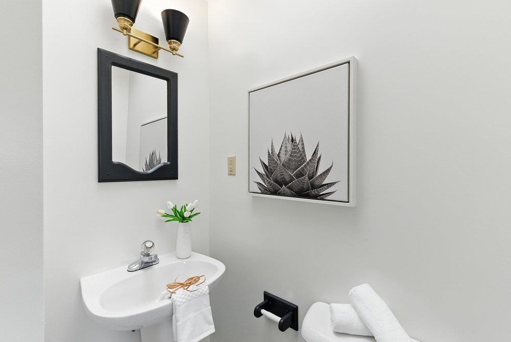 Detail Gallery Image 24 of 38 For 636 Easton Ave, San Bruno,  CA 94066 - 3 Beds | 2 Baths