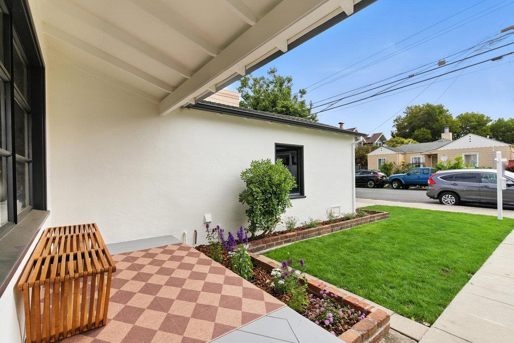 Detail Gallery Image 3 of 38 For 636 Easton Ave, San Bruno,  CA 94066 - 3 Beds | 2 Baths